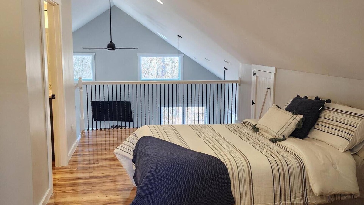 Nancy House | Your Perfect Lake Cumberland Getaway Awaits! Minutes from Lake Access Point.