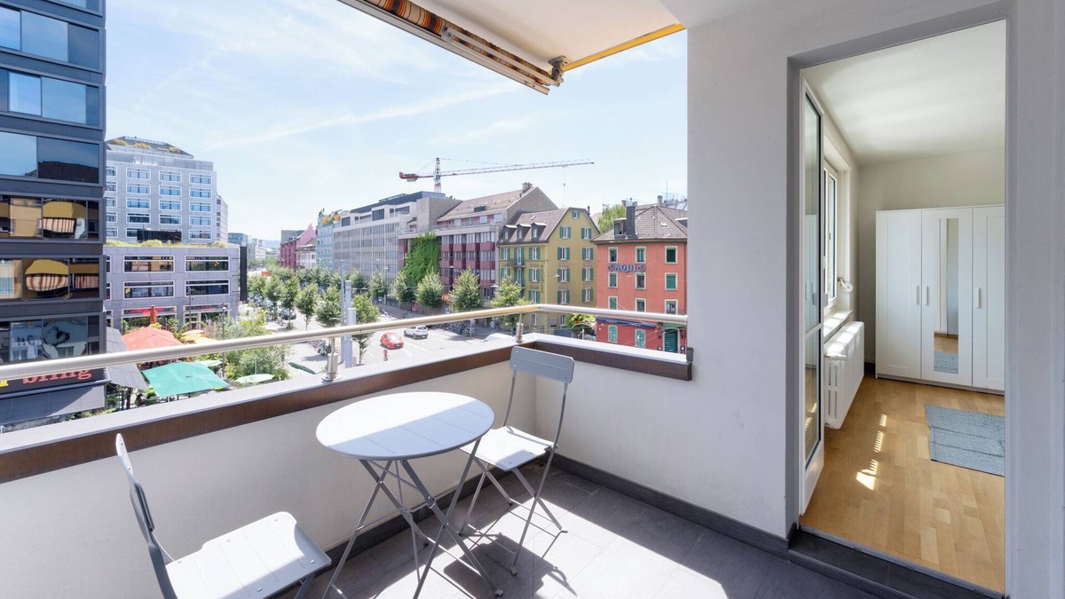 Langstrasse Apartment | Your Perfect Zurich Getaway With 3 Bedrooms & WIFI