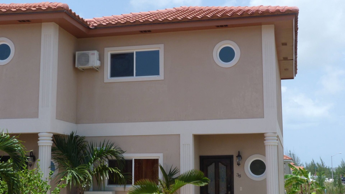 Coral Harbour House | Your Preferred Taste of Paradise: Find your Freedom!