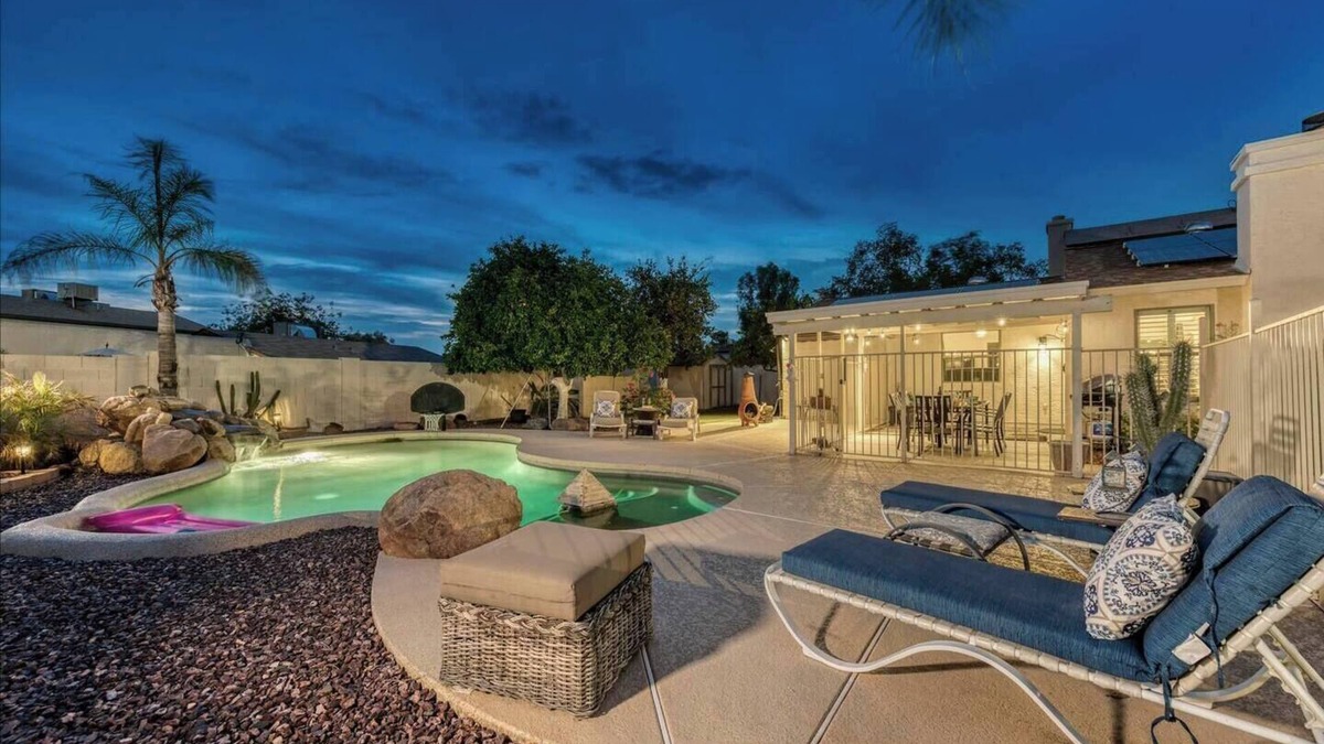 Deer Valley House | YOUR private Desert Getaway with FREE Heated Pool!