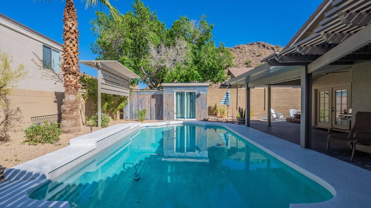 East Mesa House | Your Relaxing Escape: A Mesa Oasis