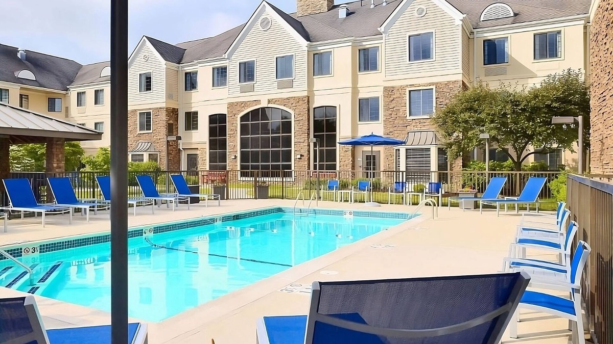 Andover Hotel | Your Relaxing Getaway Awaits! Perfect for Merrimac River Frontage! Outdoor Pool!