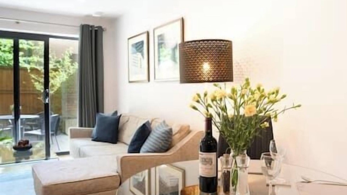 Cambridge Apartment | Your Space Apartments - Eden House, Executive 1 Bedroom