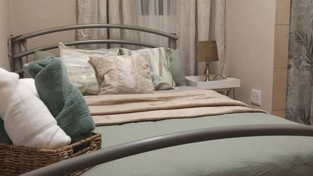 Kraaifontein Bed & Breakfast | Your tranquil Cosy Semi- detached Guest wing in Cape Town’s Northern Suburbs!