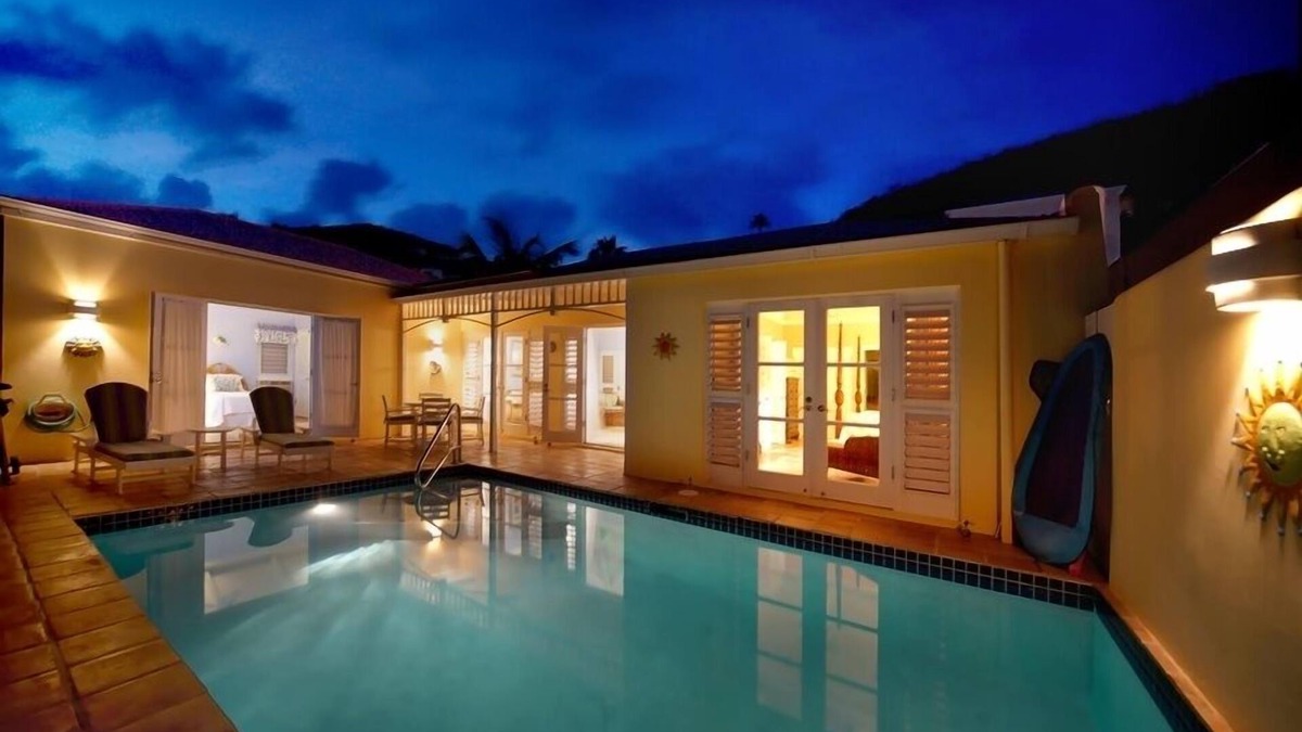 Slob Villa | Your very own private pool w/this villa!