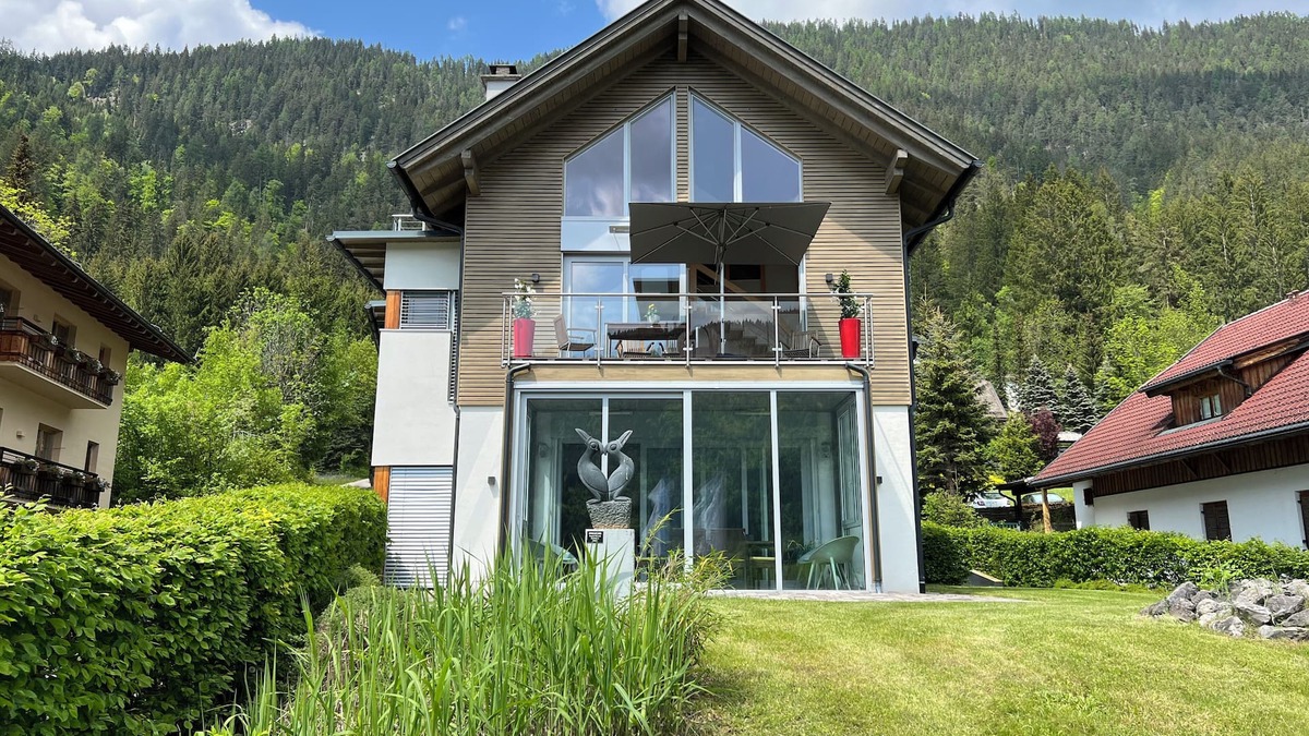 Neusach Apartment | Your very special holiday location - Our FerienSuite DeLuxe LAKA Weissensee