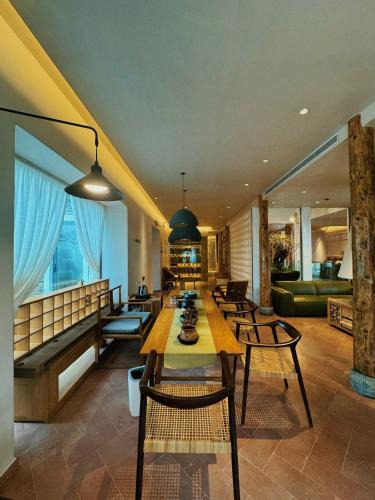 Garze Hotel | Youran Muyun Designer Art Hotel