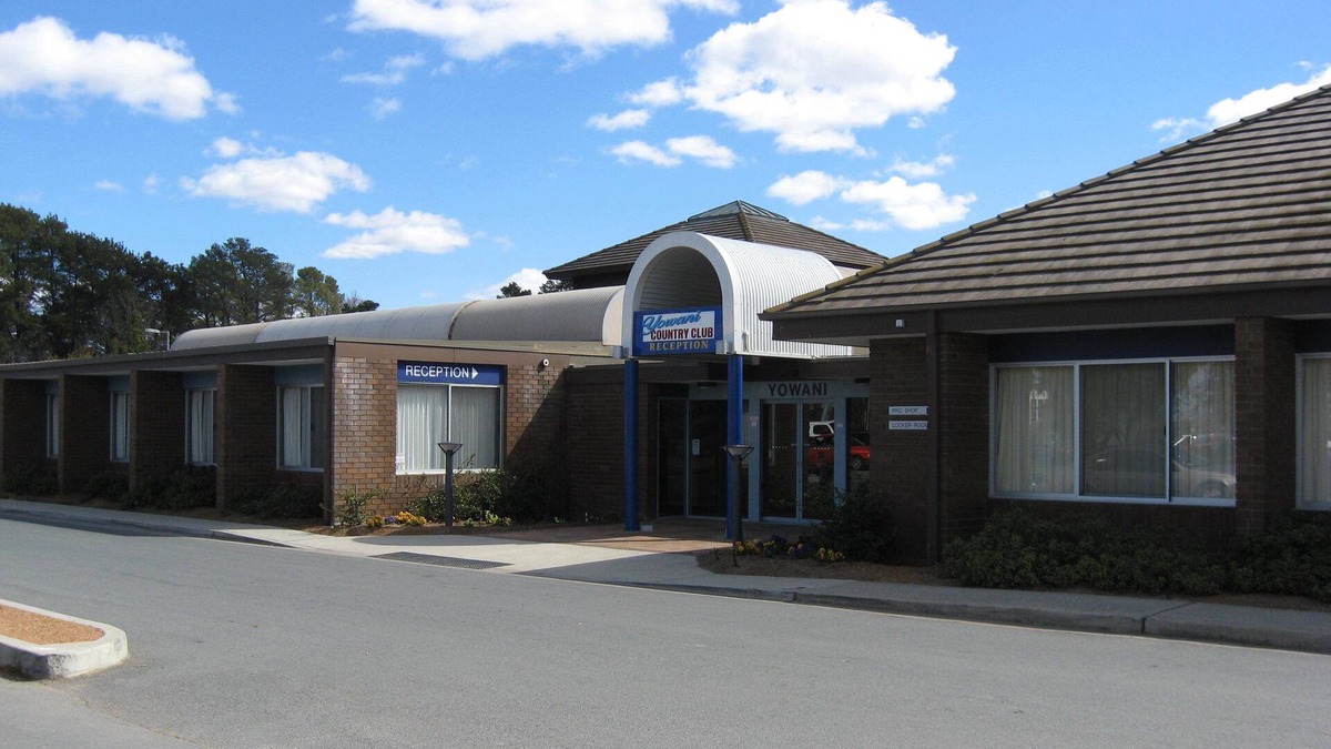 Lyneham Hotel | Yowani Country Club