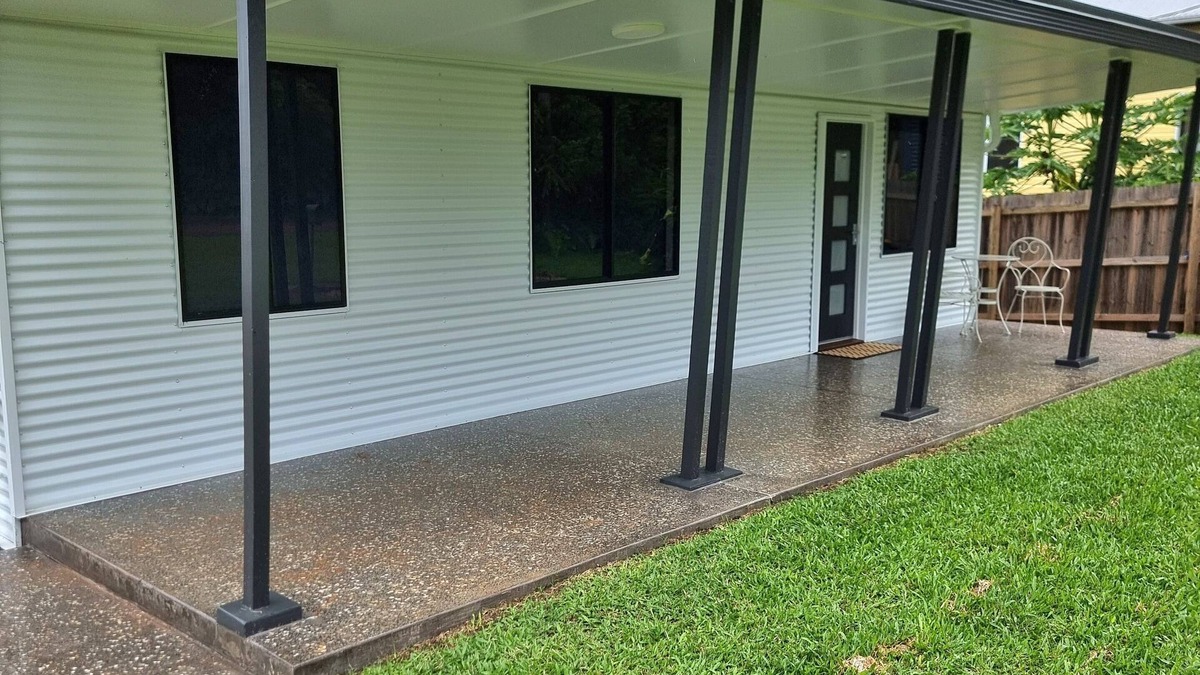 Yungaburra House | Yungaburra Whitehouse nWalking distance to village (100 metres)n2 ensuites