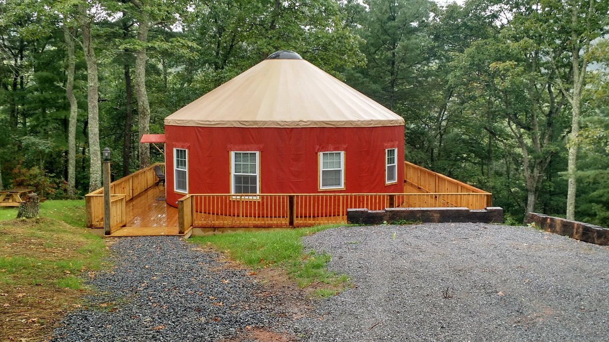 Glen Lyn Cabin | Yurt 2 | Shumate Yurt at Kairos Resort