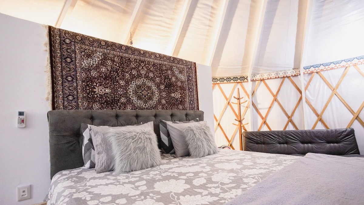 Jacutinga Cabin | YURT, unusual housing, from the Mongolian empire, with a lot of luxury and comfort, stud farms.