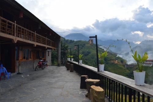 Sa Pa House | ZaaZaa Homestay & Trekking
