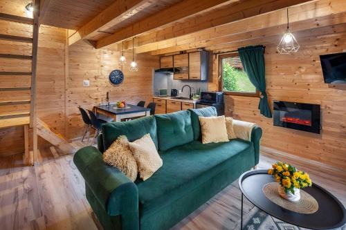 Brodnica Dolna House | ZACISZE ,Jastrząb' domek na Kaszubach z balią z jacuzzi w cenie na wyłączność