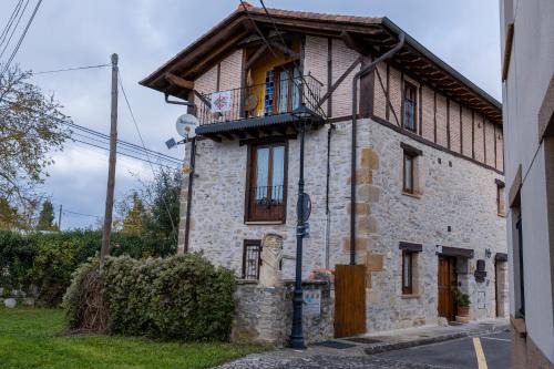 Agurain House | Zadorra Etxea Casa