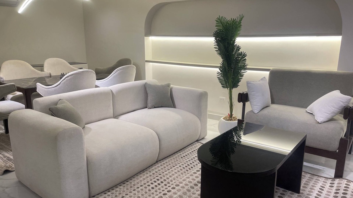 Al Duqqi Apartment | Zahir - 801
