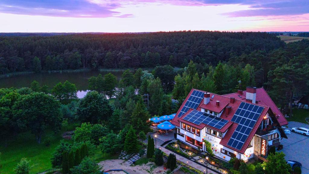 Mala Karczma Hotel | Zajazd GNIEWKO