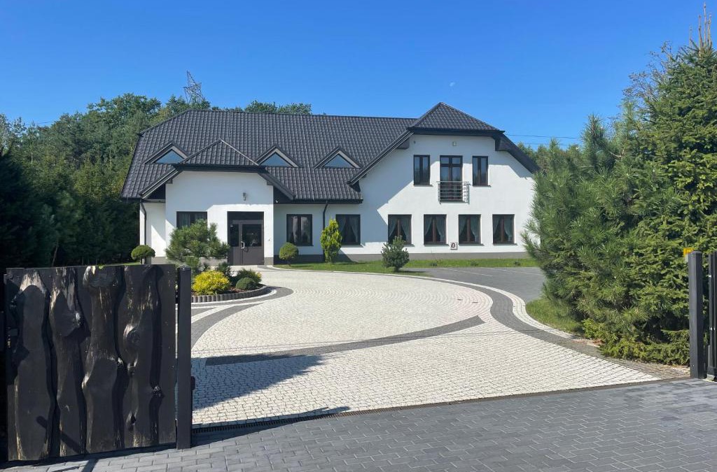 Wierzchoslawice Hotel | Zakątek przy lesie
