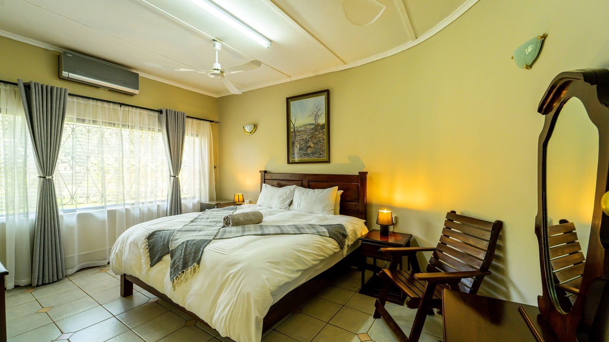 Victoria Falls Villa | Zambezi Family Lodge - Lion Room