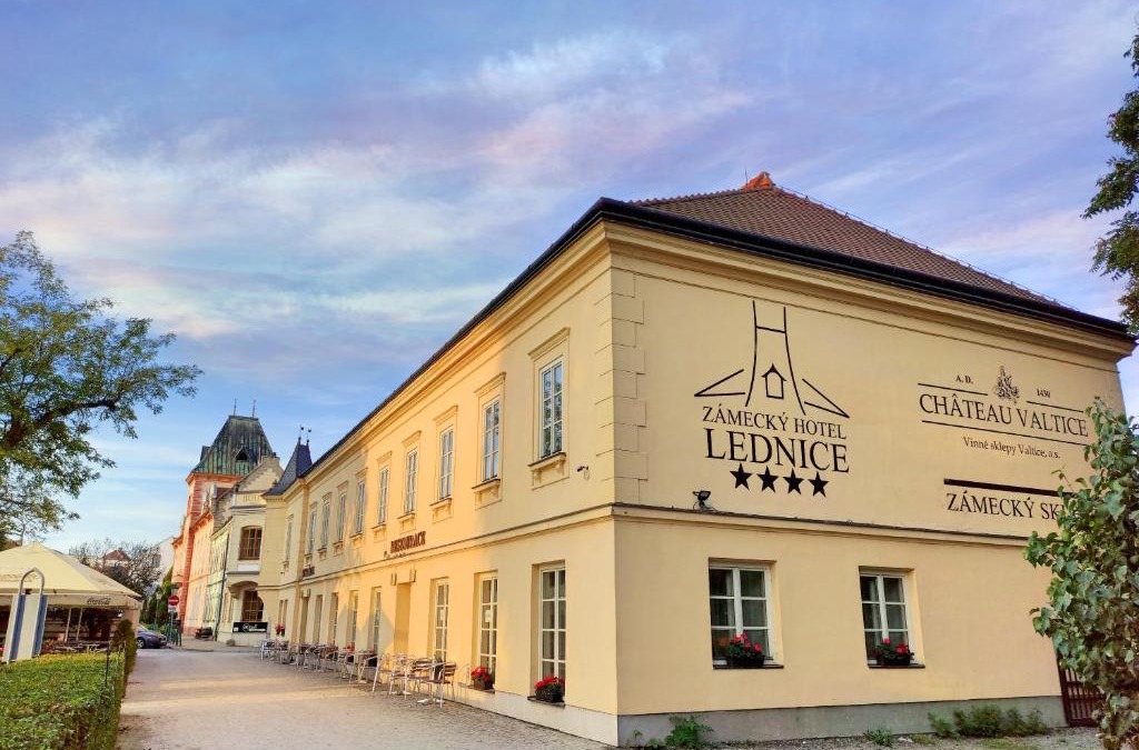 Lednice Hotel | Zamecky Hotel Lednice