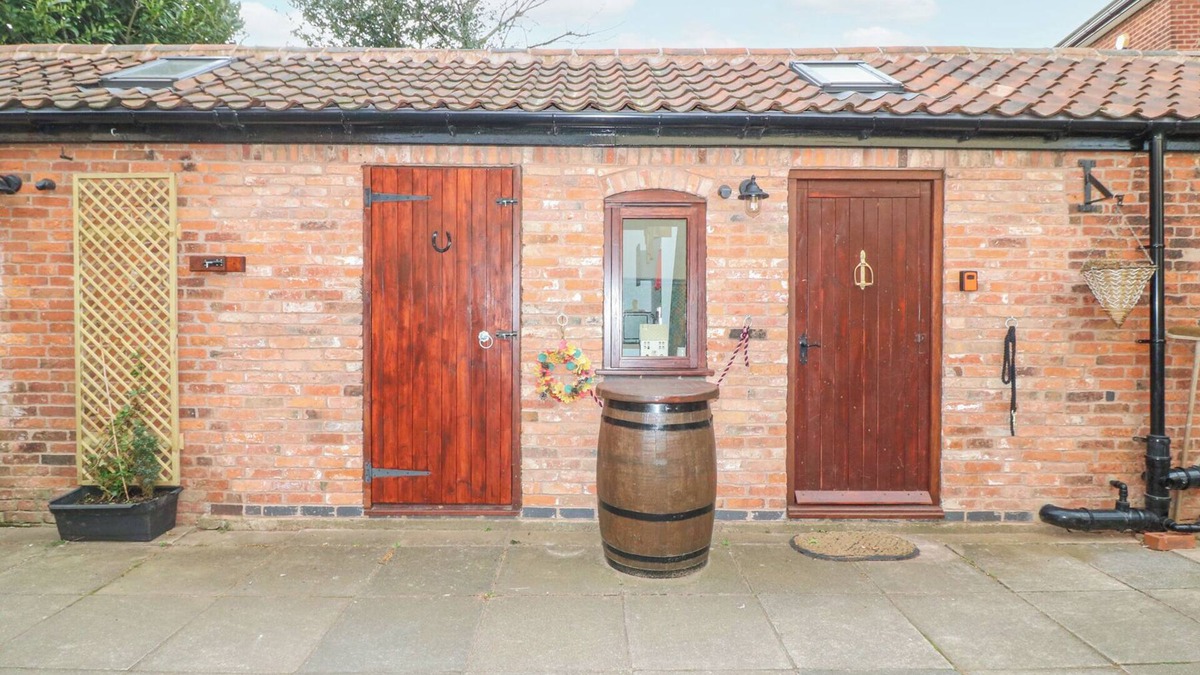 Edwinstowe Cottage | ZANDER'S CAVE in Edwinstowe