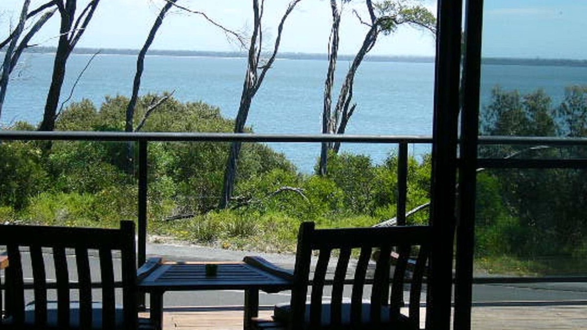 Loch Sport House | Zara's Lakeside Getaway