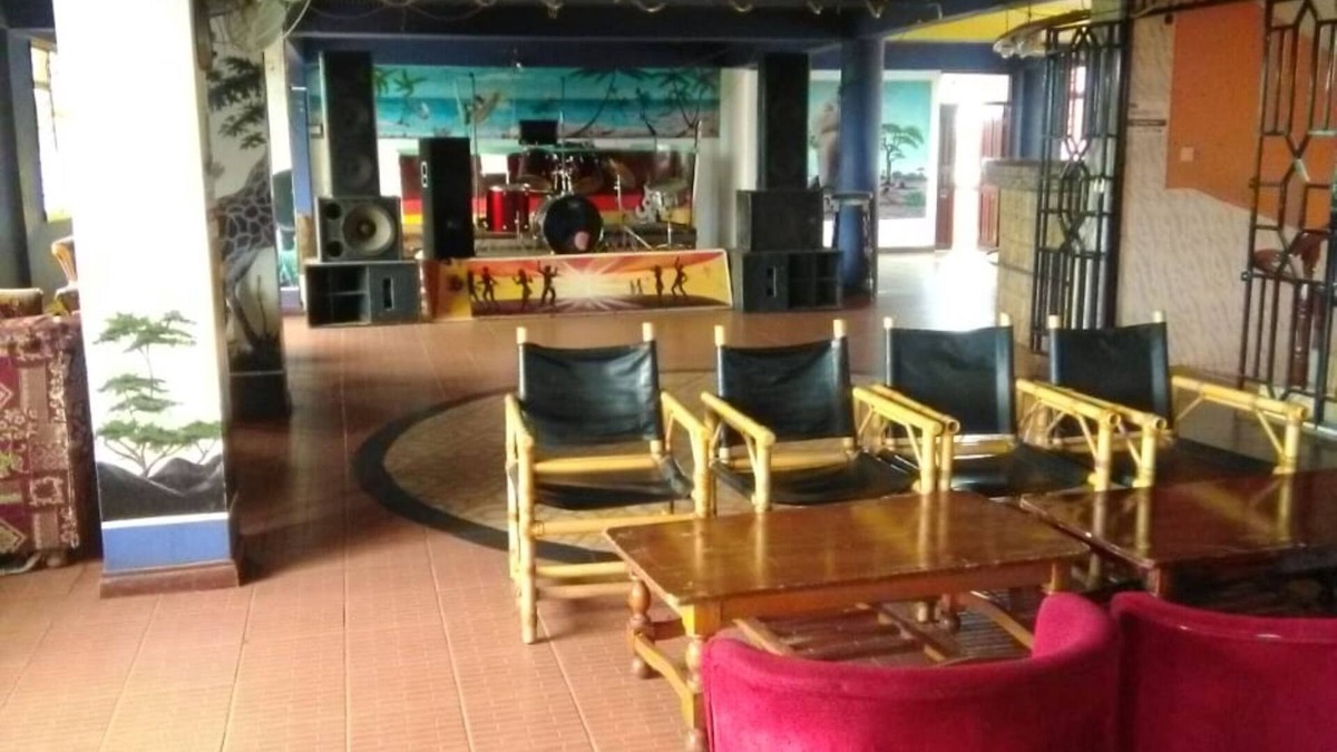 Bondo Hotel | Zebra Resort And Spa