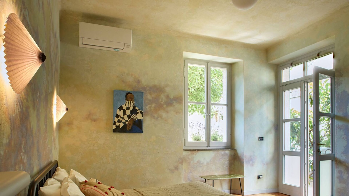 Udine Apartment | Zelda. In the center of Udine charming apartment of 1930s architecture.