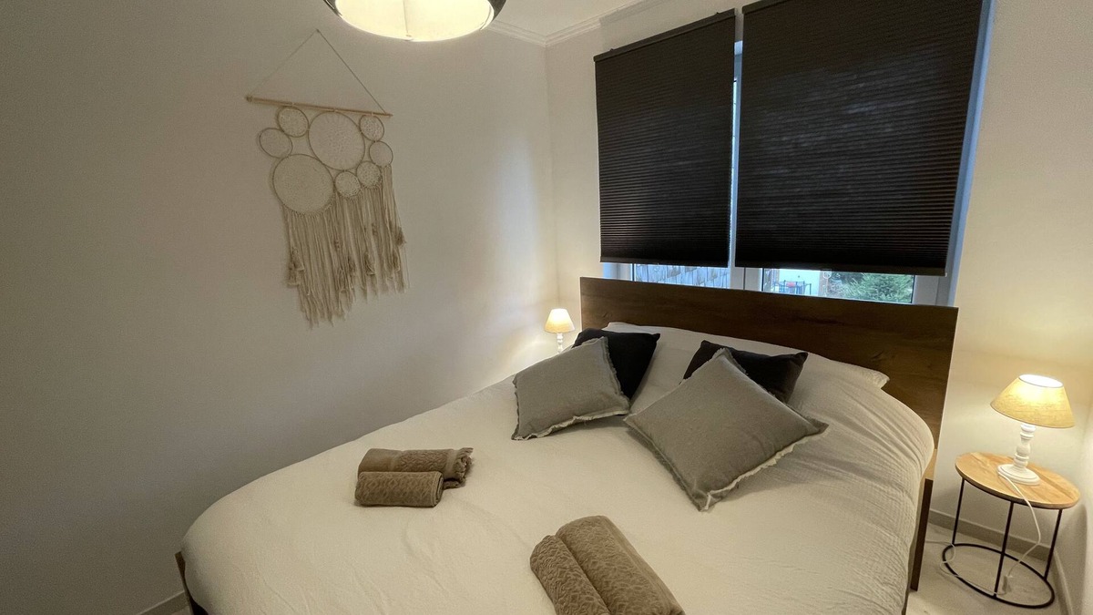 Jambes Apartment | Zen apartment with wellness center