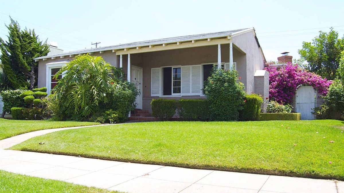 Sunset Park House | Zen Craftsman in prime Santa Monica