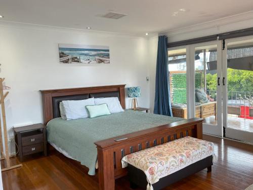 Boondall House | Zen Escape Guest House " Location 1" - Cozy Delight, Oasis Suite