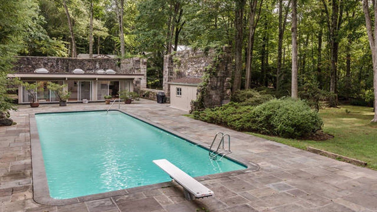 North Stamford House | ZEN HOUSE Historic Sculptor Studio creator or Mount Rushmore midcentury home
