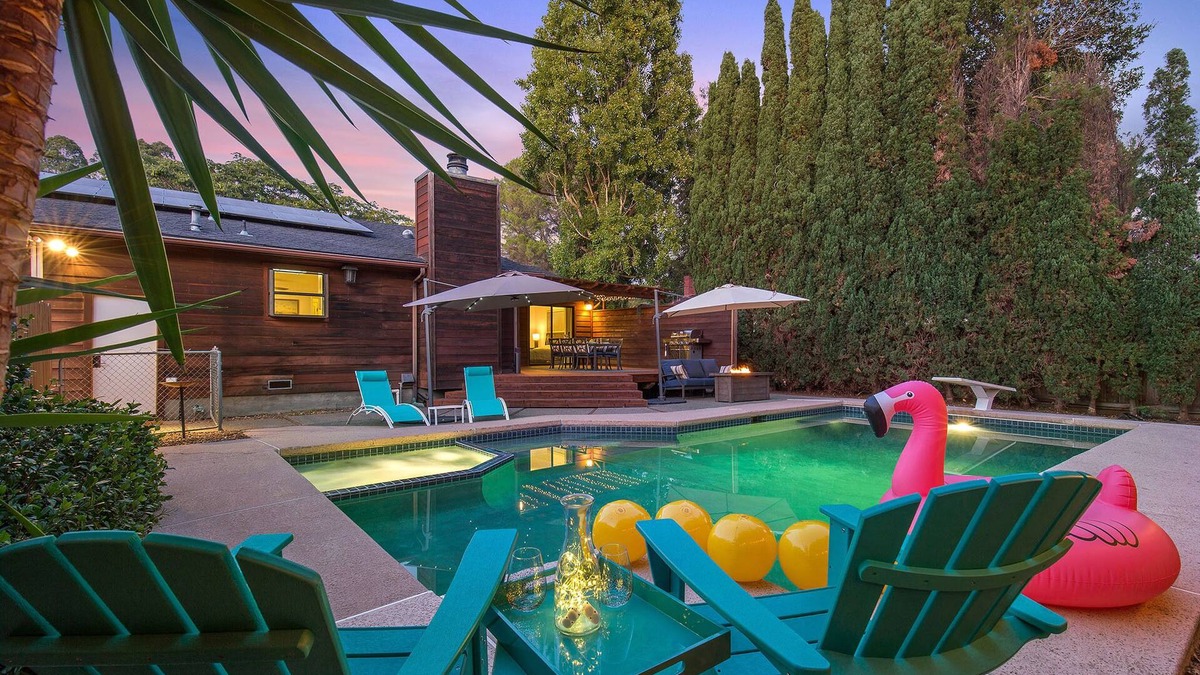 El Sobrante House | Zen Meets Pool Retreat