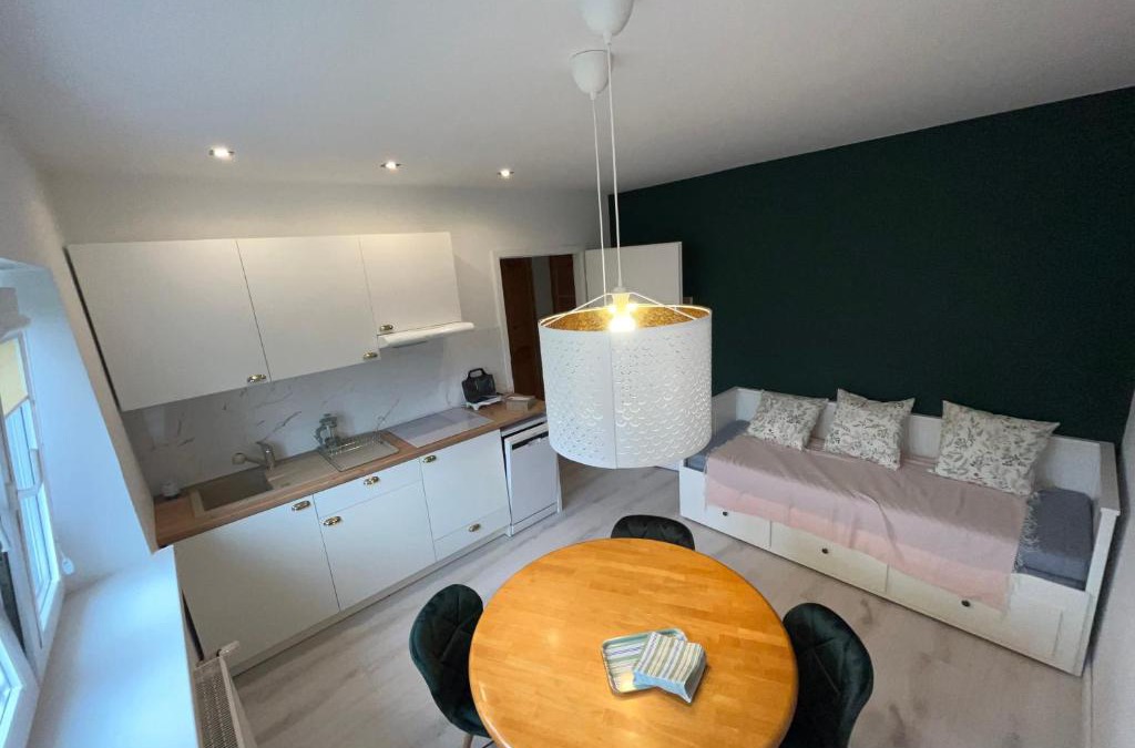 Mieroszow Apartment | ZEN - przytulne mieszkanie. Mieroszów, Sokołowsko, 2 km do Czech.