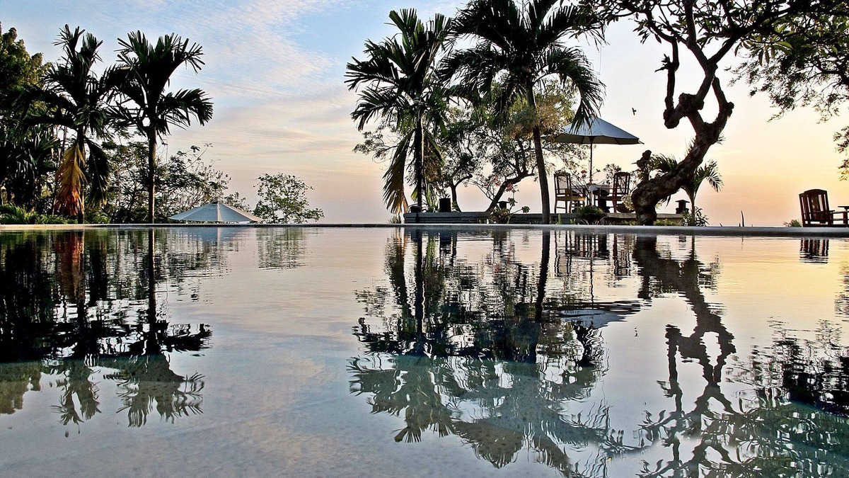 Lovina Hotel | Zen Resort Bali