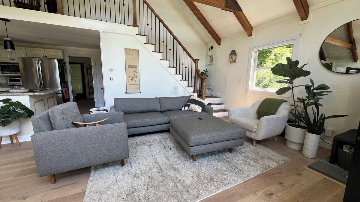 Bradford Cabin | Zen Retreat Cabin – A Tranquil Escape Minutes from Lakes & Mountains, 3bd/1.5bth