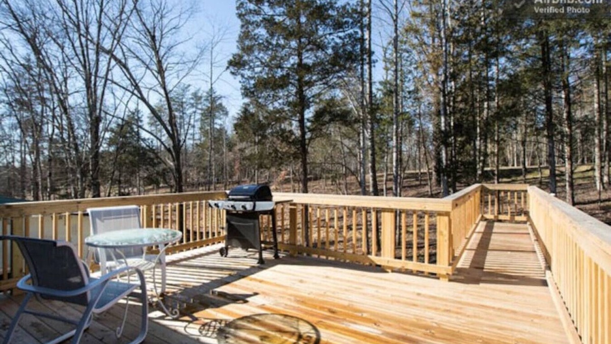 Stanardsville Apartment | Zen Suite at White Lotus Eco Spa Retreat