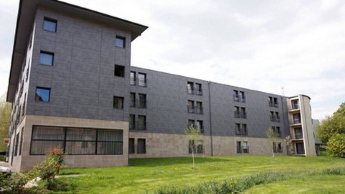 Nevers Apartment | Zenao Appart Hôtel Nevers Quai de Loire