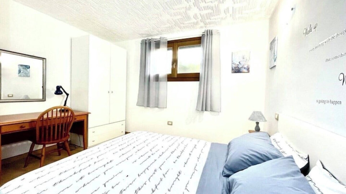 Olmedo House | Zenith - Holiday Home
