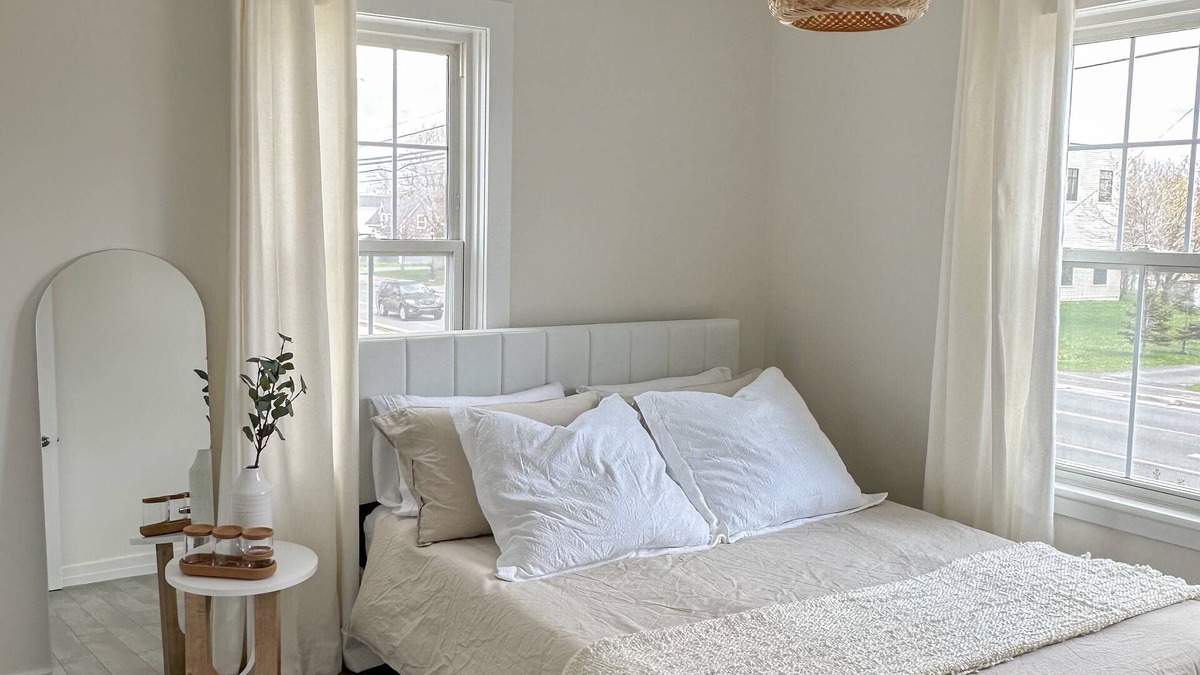 Caraquet Condo | Zenora condo near the sea