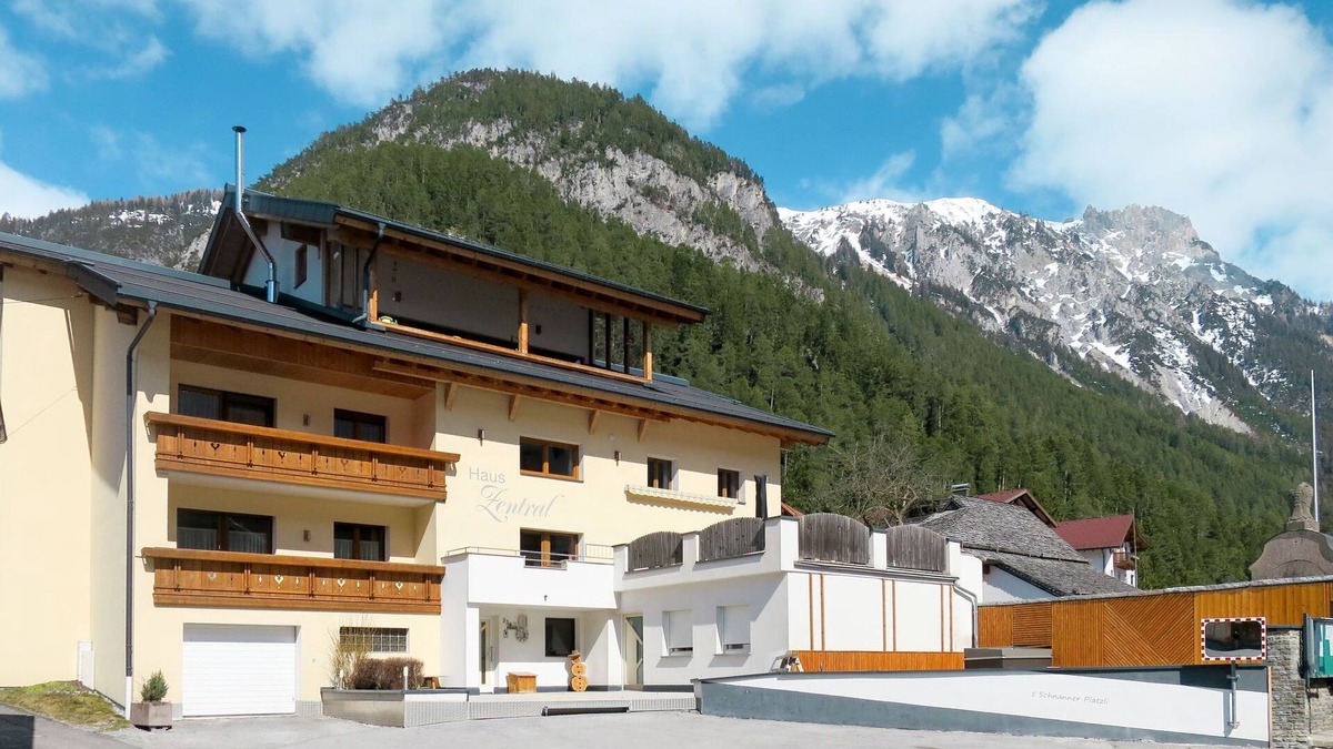 Schnann House | Zentral by Interhome