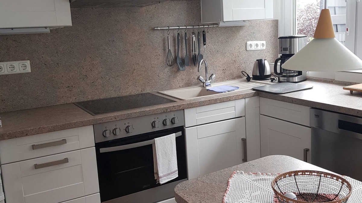 Geesthacht Apartment | Zentrale Ruhige Fewo m. Fußläufiger Busanbindung +geschäften, Hundefreundl. Wald
