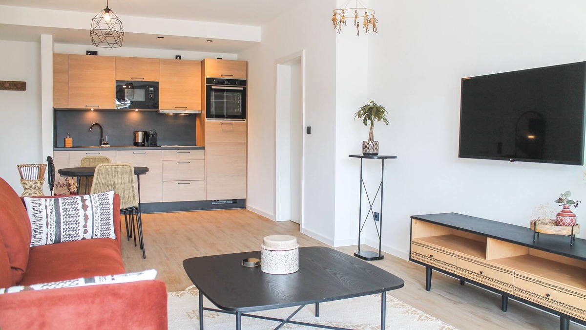 Rauental Apartment | Zentrumsnahes Apartment mit Parkplatz & Balkon