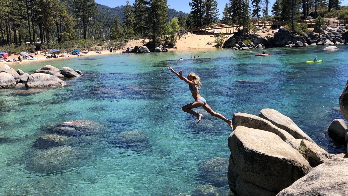 Zephyr Cove House | Zephyr Cove 2 bedroom peek a boo view home for Tahoe Adventures
