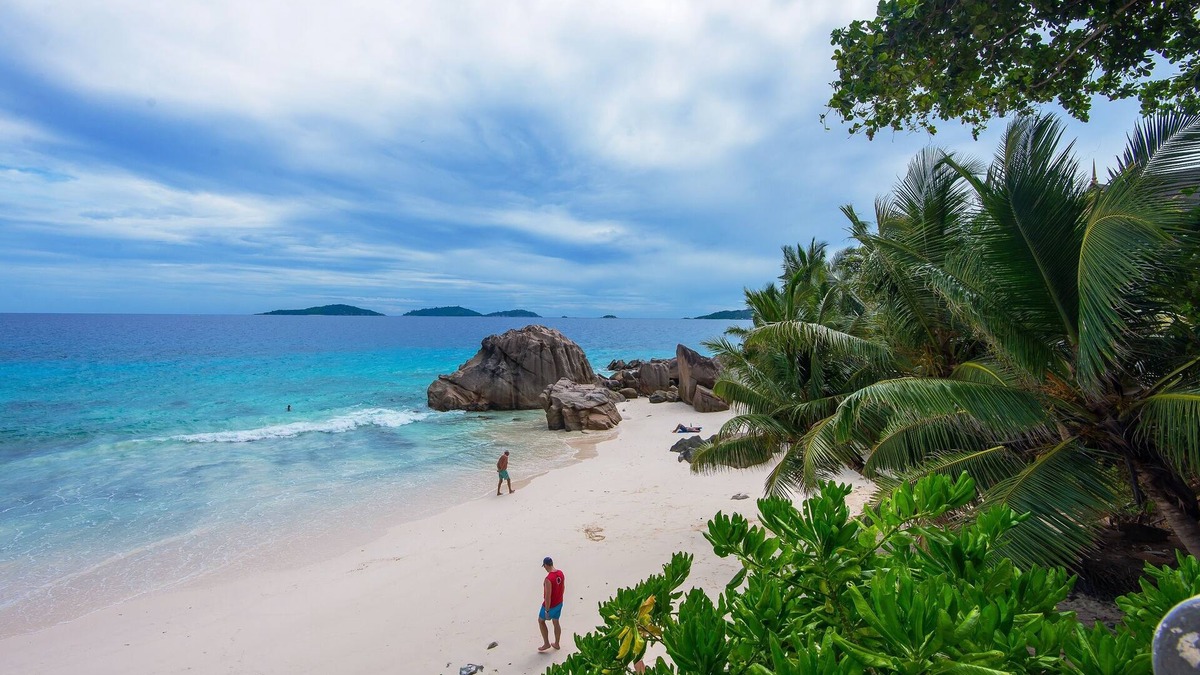 La Digue Hotel | Zerof Self Catering Apartments
