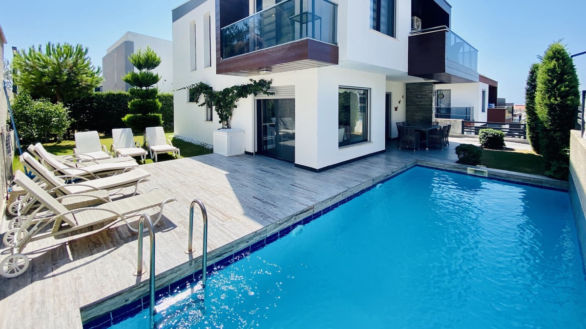 Kusadasi City Centre Villa | zeta a7 villa