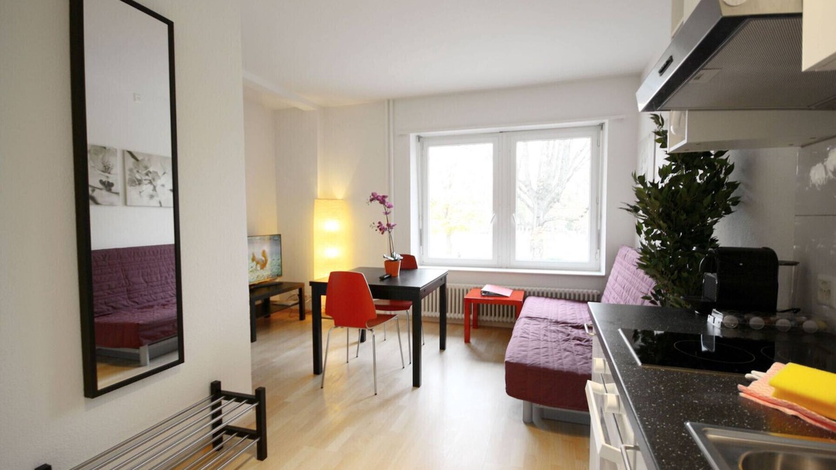 Langstrasse Apartment | ZH DaCosta - Stauffacher HITrental Apartment