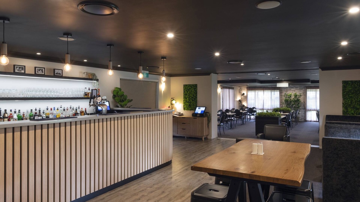 Vale Of Clwydd Hotel | Zig Zag Motel