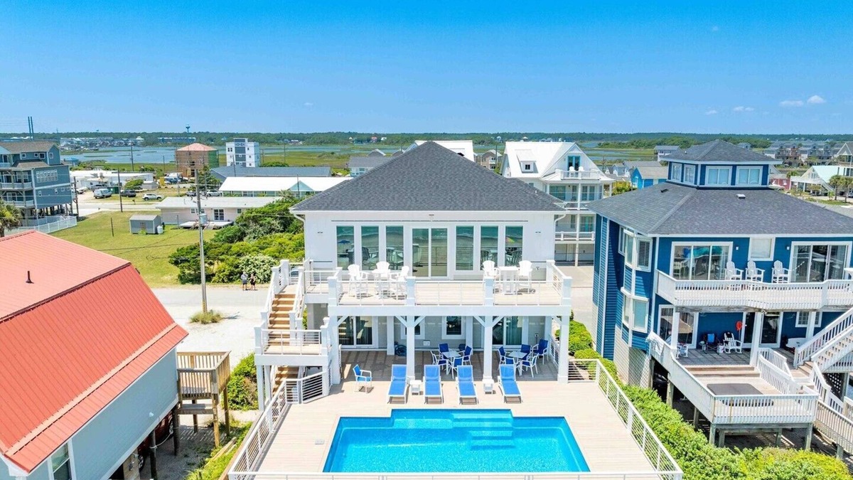 Surf City House | Ziggy's Place - New Luxury 8 BR Oceanfront Home; Pool & Elevator!