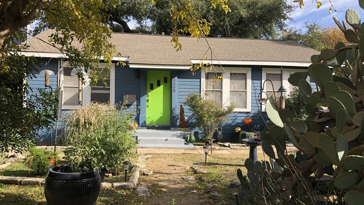 Barton Heights House | Zilker Cottage in The Heart of It All!