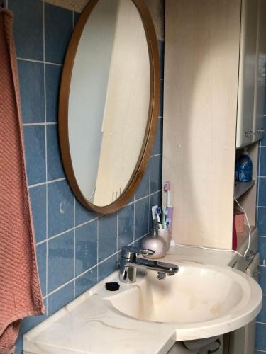 Ruppichteroth House | Zimmer mit Whirlpool und Garten